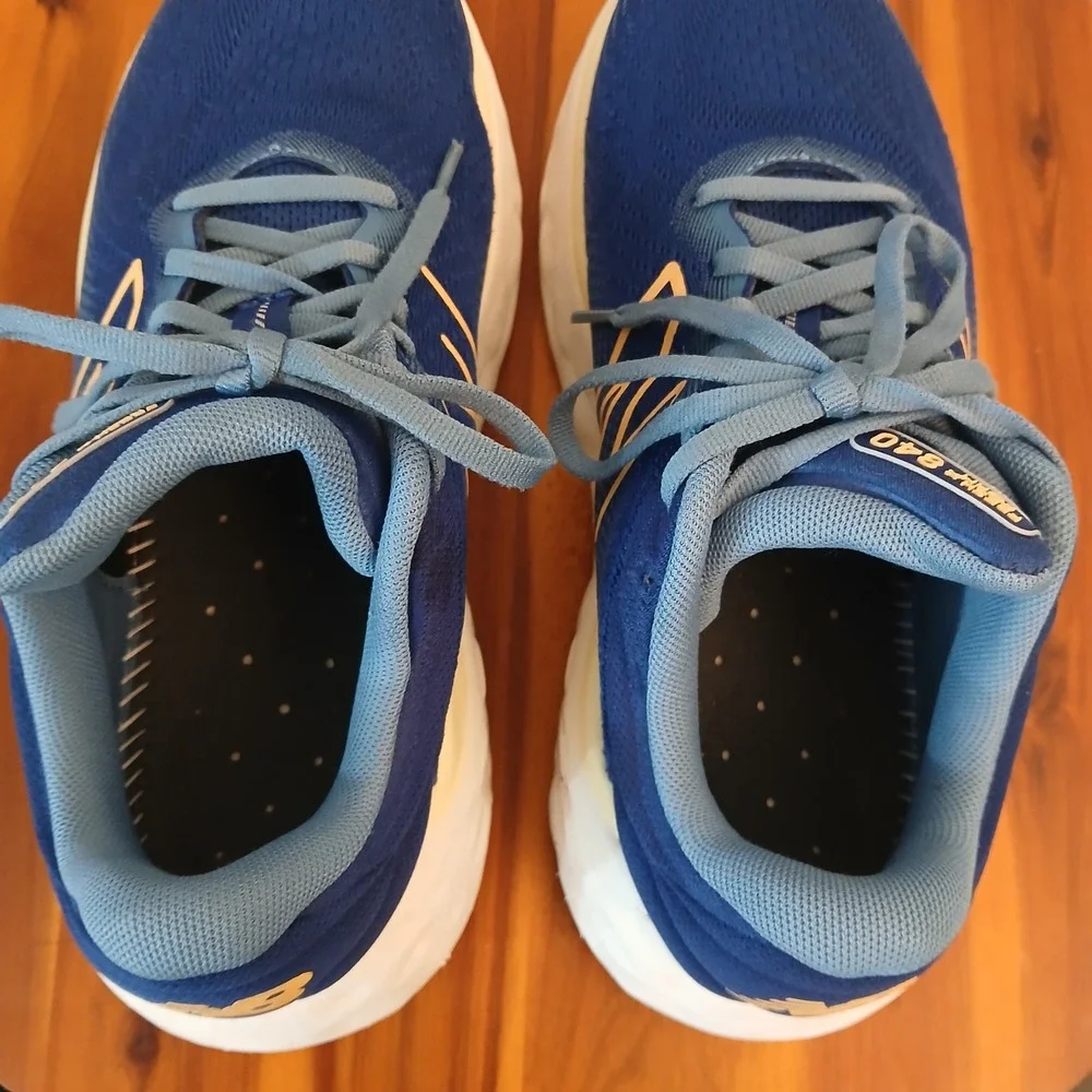 New Balance Fresh Foam X 840 v1 Womens 9.5 Blue Running Shoes Sneakers Athletic